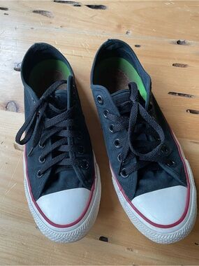Black Converse